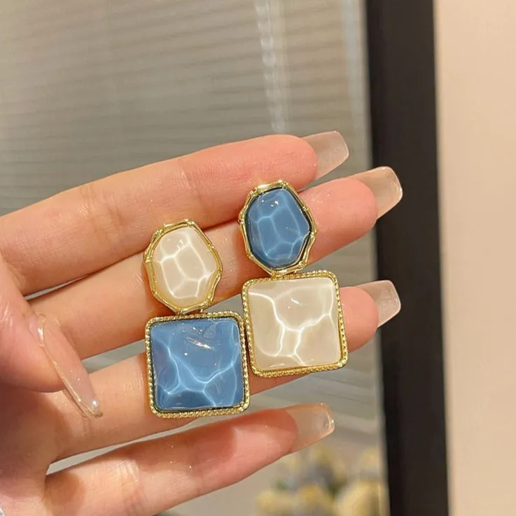 Asymmetrical Color Blocking Rhinestone Earrings