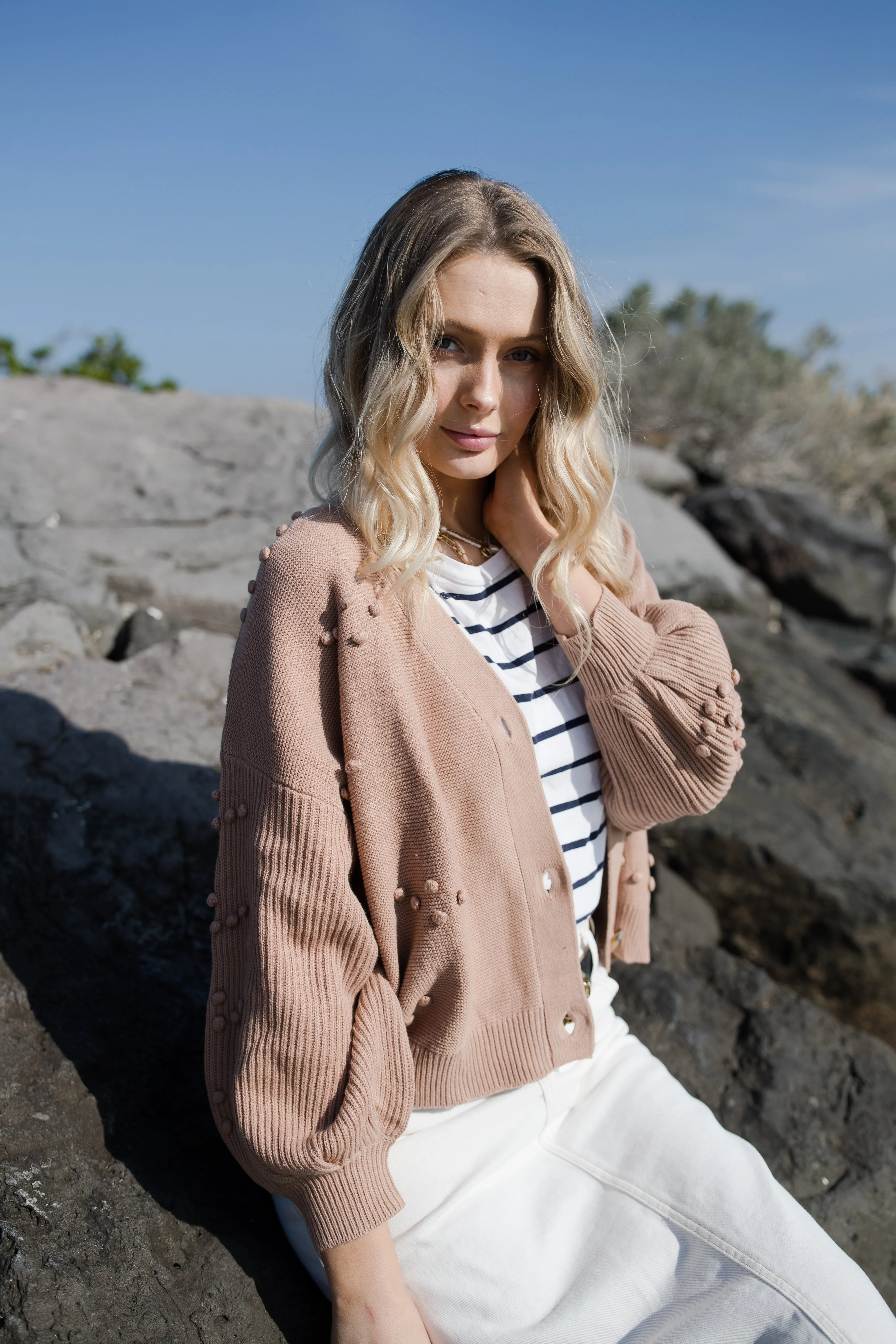 BOWIE BOBBLE KNIT CARDIGAN - SAND
