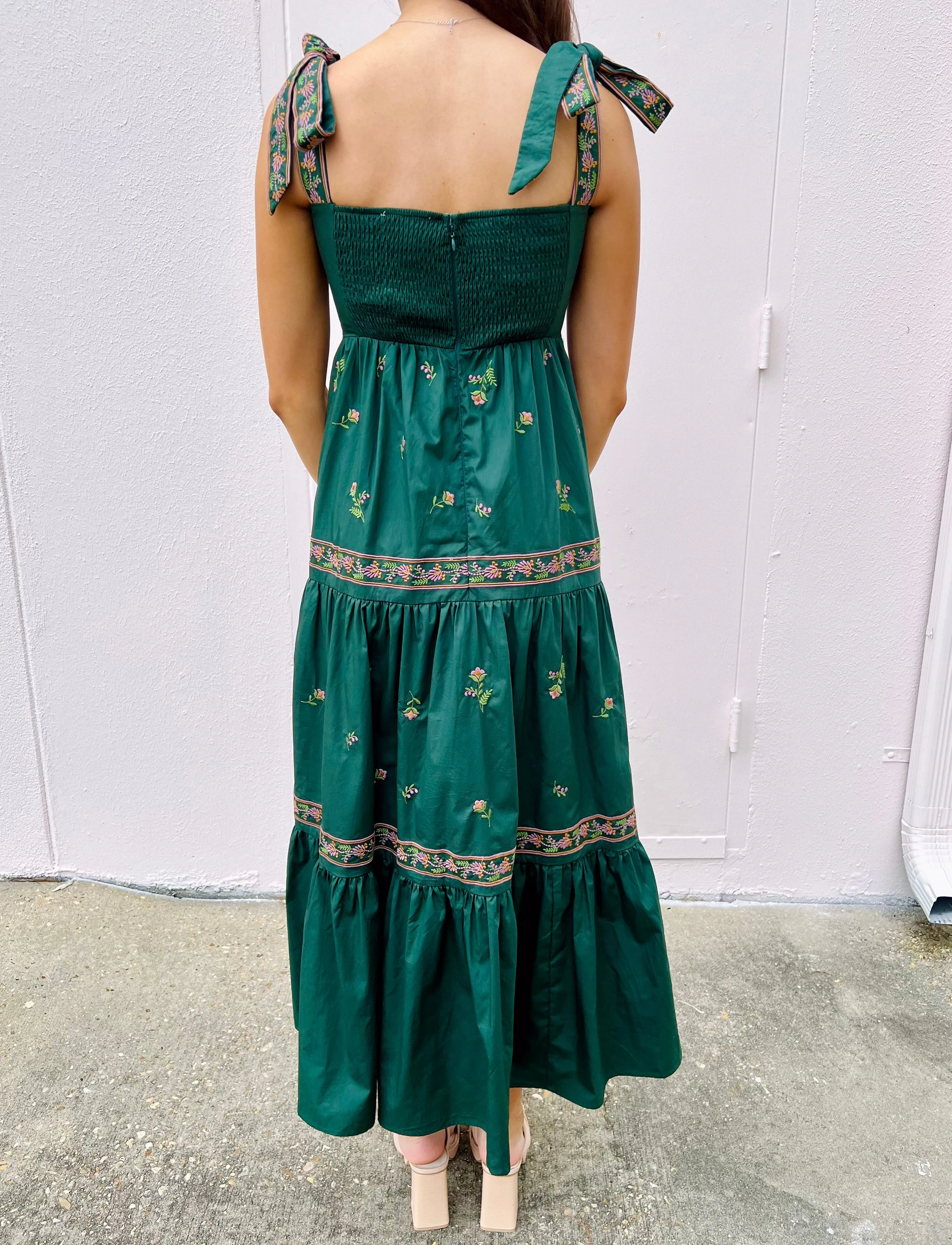 HOPELESS ROMANTIC GREEN EMBORIDERED MAXI DRESS