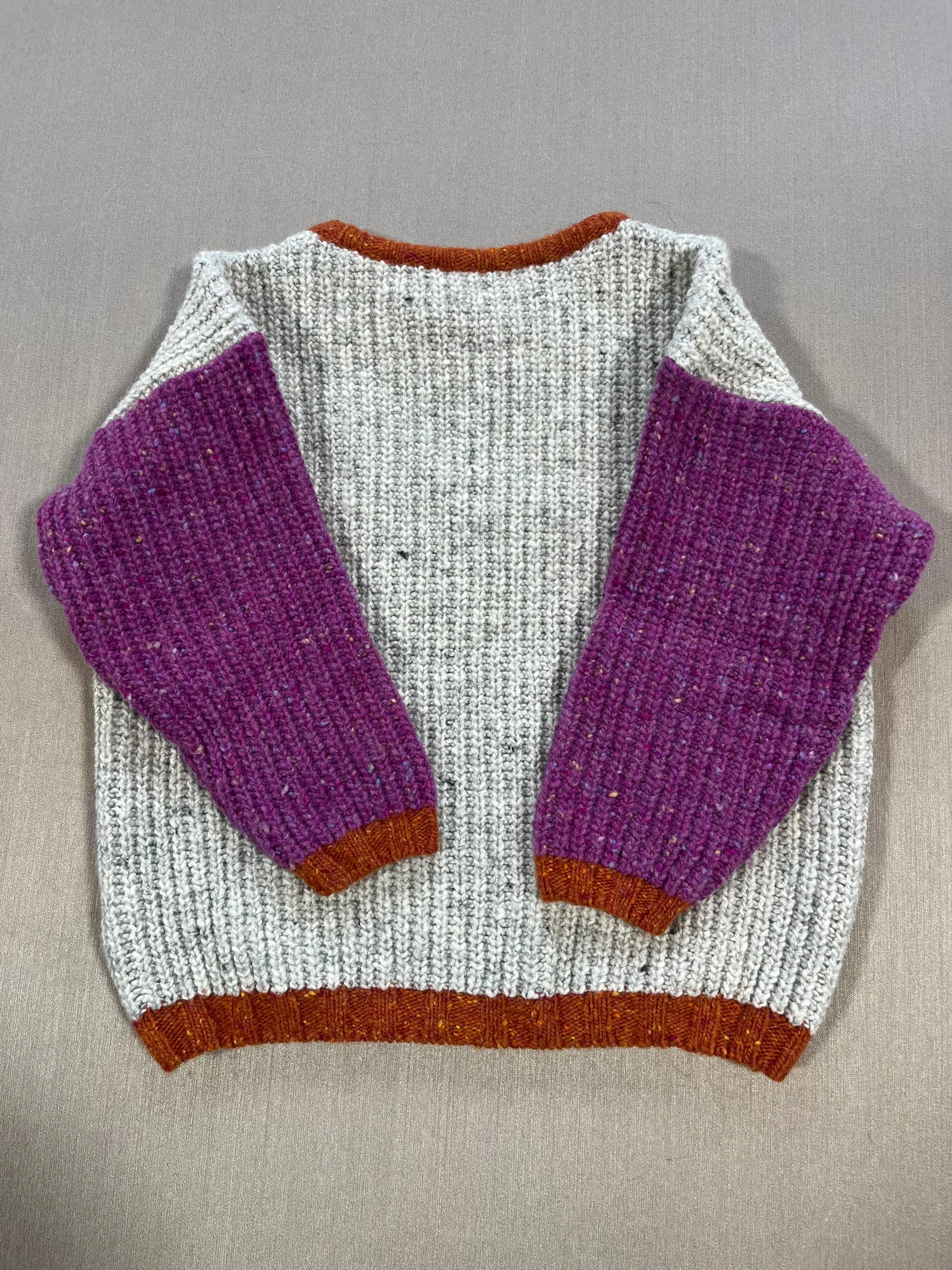 PRELVDSweater in Light Grey w/ "Street Food" Embroidery - 4y