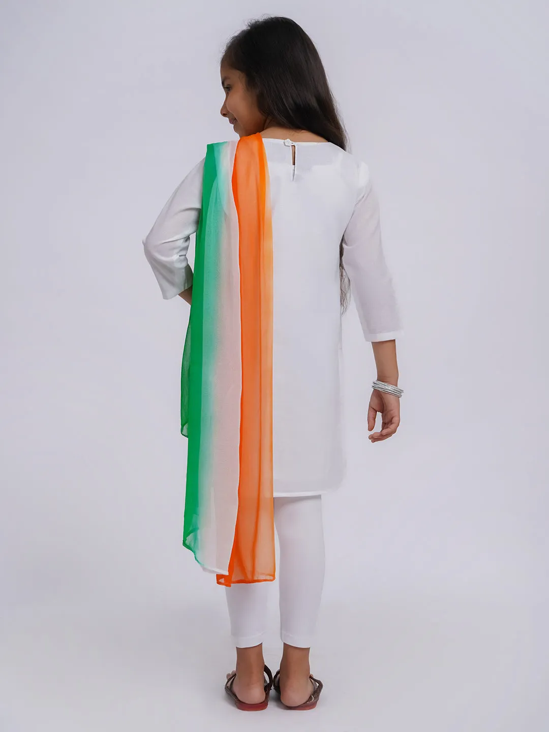 VASTRAMAY Girls' White Kurta, Leggings and Dupatta